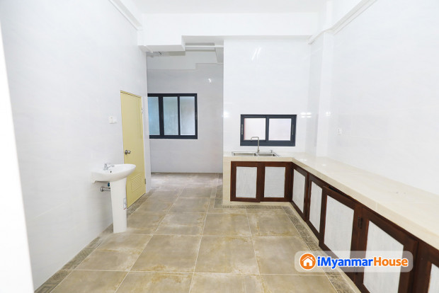 49th Mni Condo