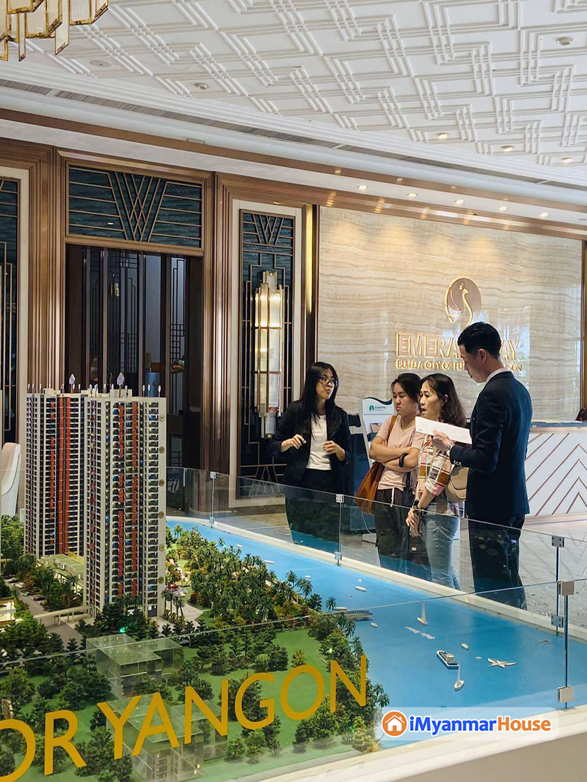 ရှားပါးသောမြစ်ကမ်းအရသာကို အပြည့်အဝခံစားနိုင်မယ့် ရှုခင်းသာမြို့ပတ်လမ်းက Emerald Bay ကွန်ဒို ပရိုမိုးရှင်းအရောင်းပြပွဲ ကျင်းပပြုလုပ်ခဲ့