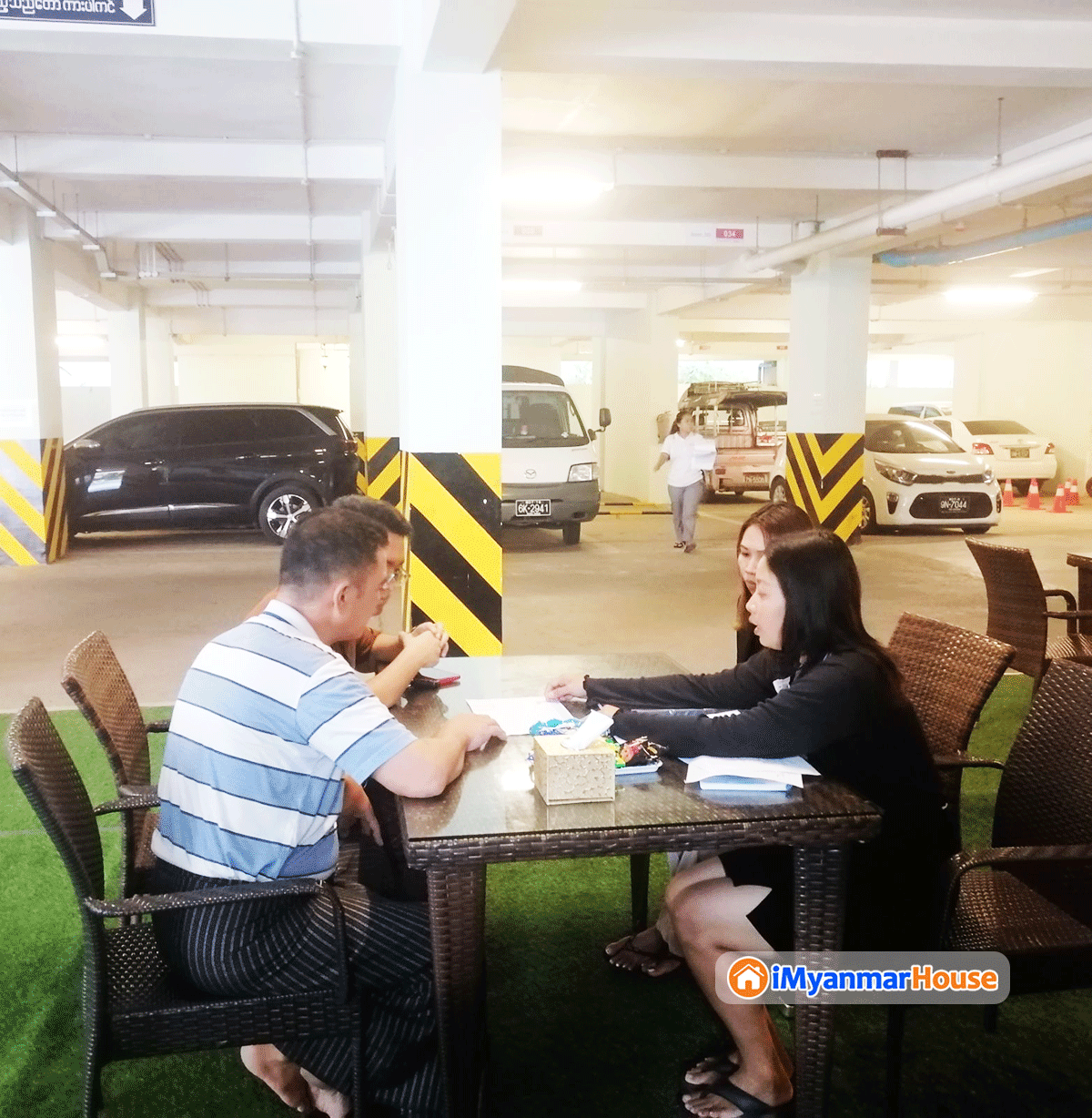 မန္တလေးမြို့လယ်က (ဈေးသင့်) Asahi Condo အထူးပရိုမိုးရှင်းအရောင်းပြပွဲ ကျင်းပပြုလုပ်ခဲ့